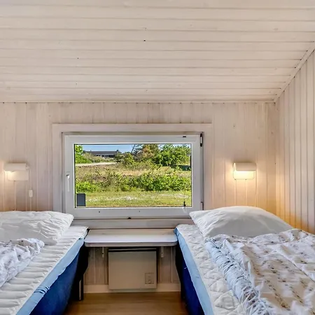 Aponi - 400m From The Sea By Interhome *