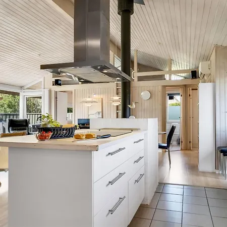 Aponi - 400m From The Sea By Interhome Holiday home