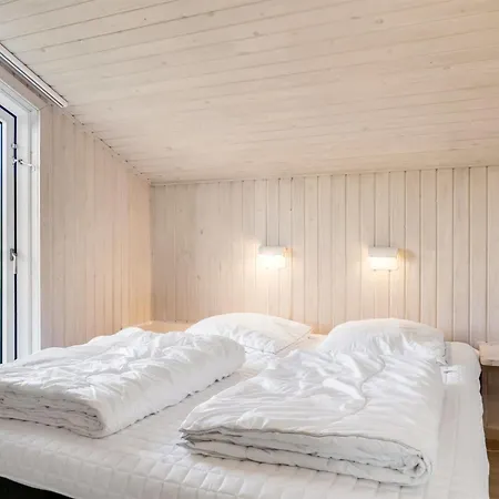 Holiday home Aponi - 400m From The Sea By Interhome Lokken
