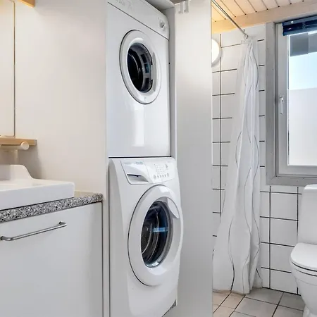 Aponi - 400m From The Sea By Interhome